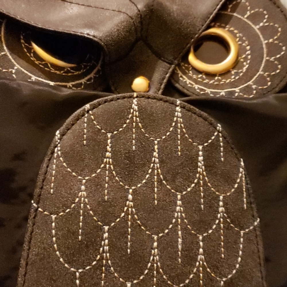 Backpack - Picture 4 of 4